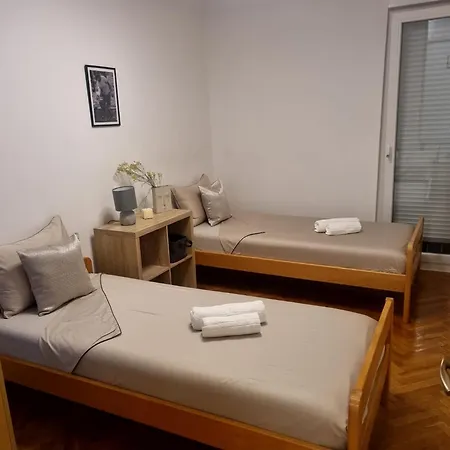 Fjera * スプリト